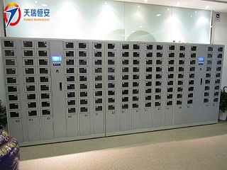 中国人寿保险中心（世界500强企业）采购天瑞恒安指纹型手机存放柜